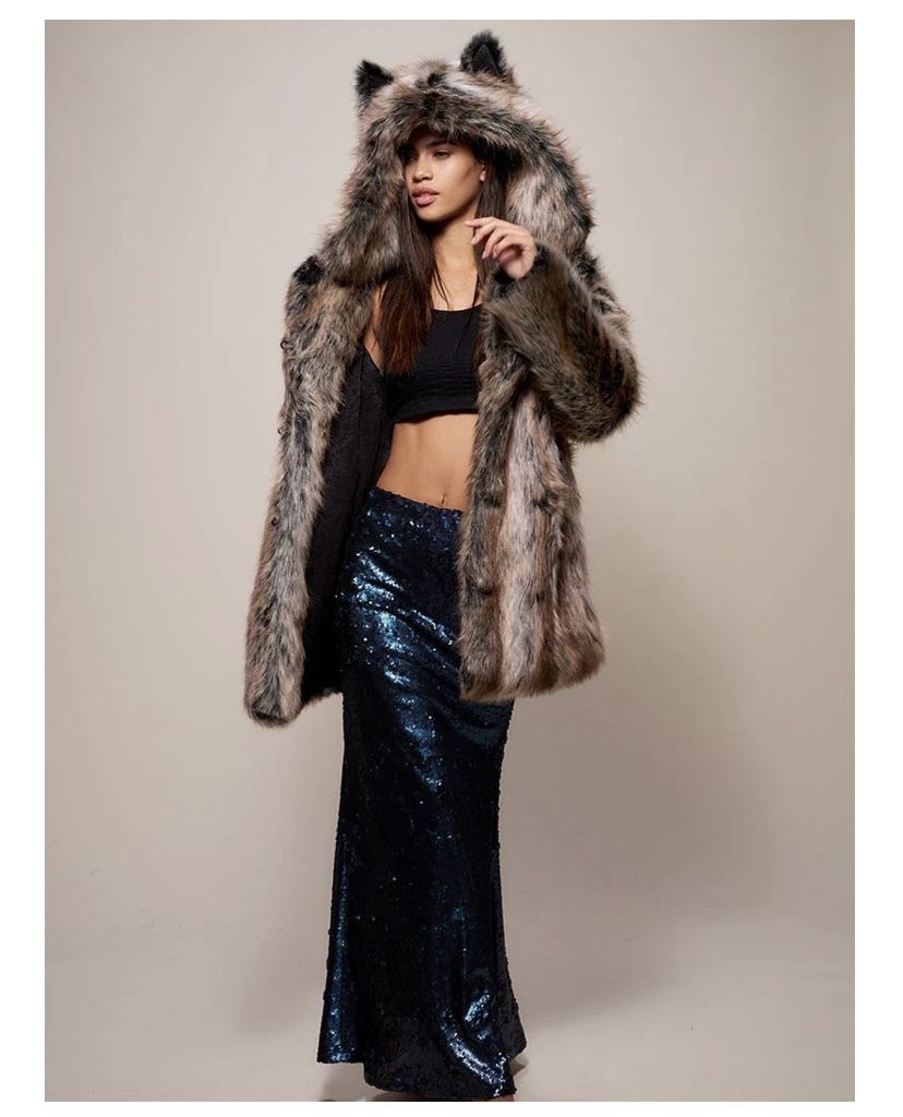 Coyote Fur Fur Hood Hooded Ladies Coat Faux Fur Coat