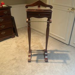 Clothes Valet Stand