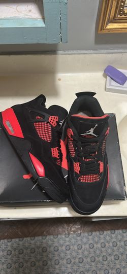 Air Jordan 4 Red Thunder Size 9