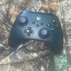 XBOX CONTROLLER | Xbox One WIRED CONTROLLER (Works With PC & Xbox & Mobile)