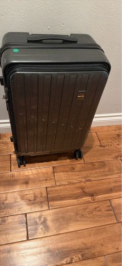 Hardsided suitcase 24”