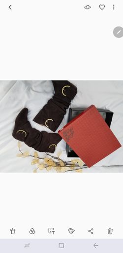 Naughty monkey boots