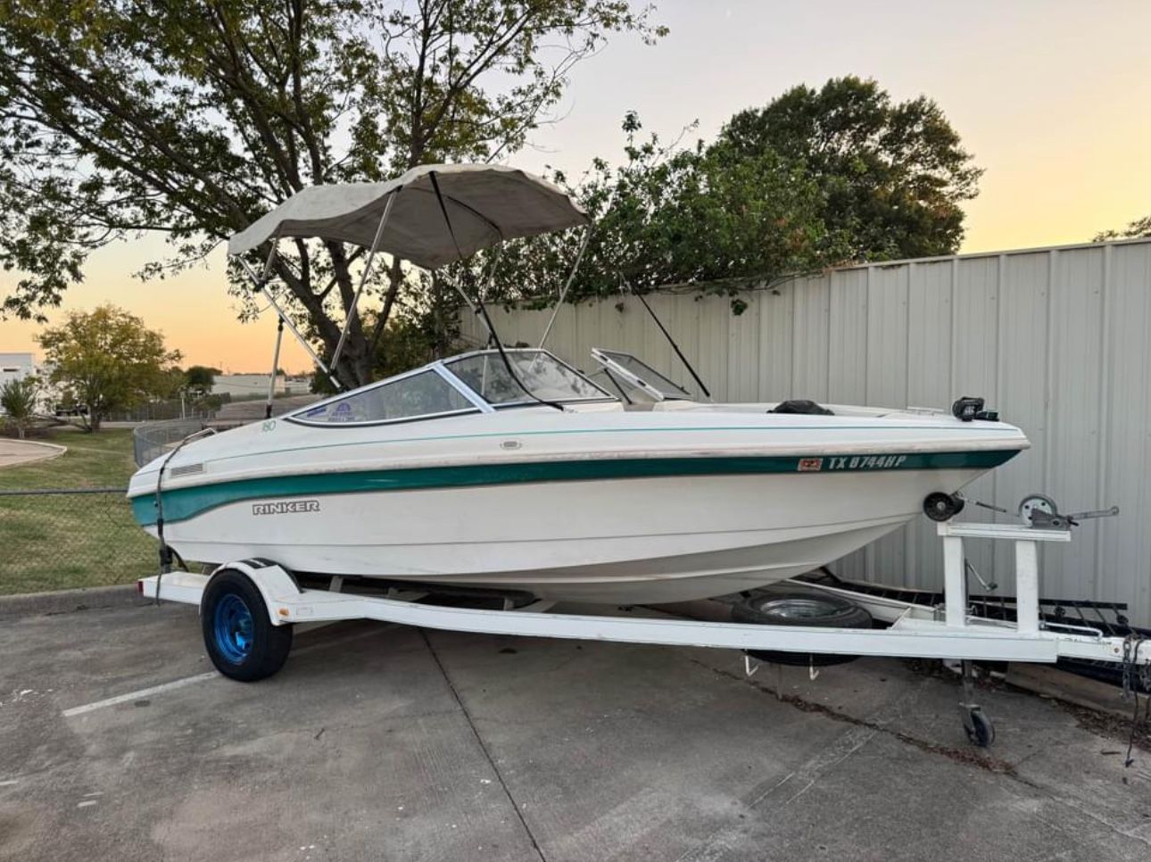 1997 Rinker Boat Does Not Run Sold As Is $2000