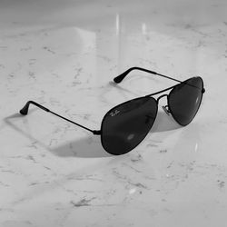 Ray‑Ban Aviator Sunglasses – Black Metal, Never Worn + Prada Case