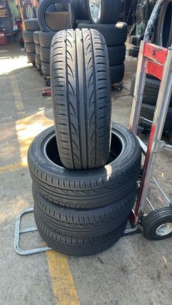 4 llantas 205-55-17 $300