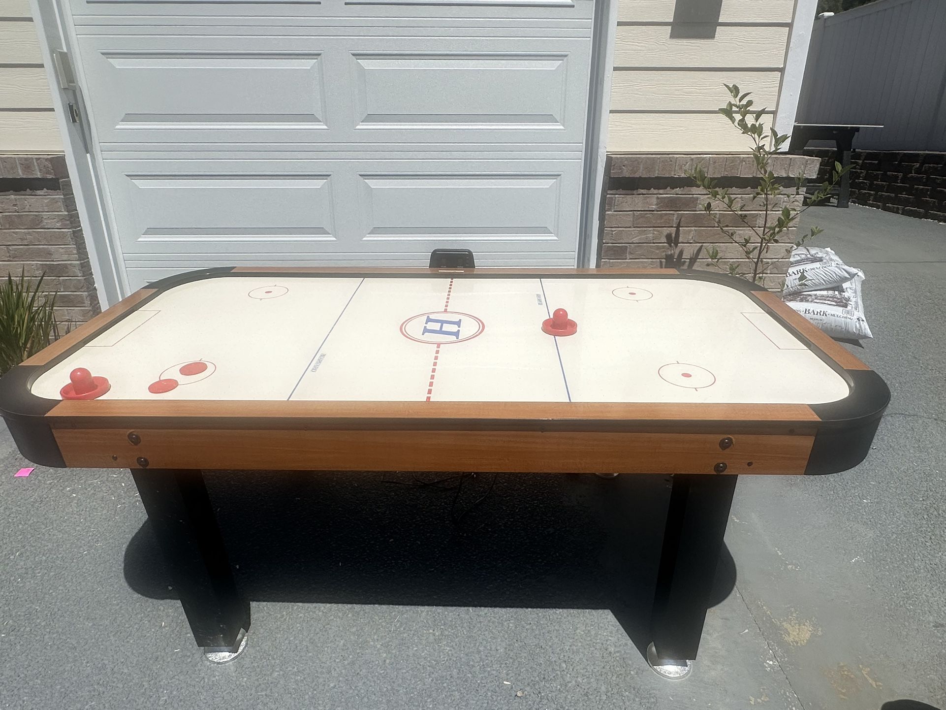 Air Hockey table
