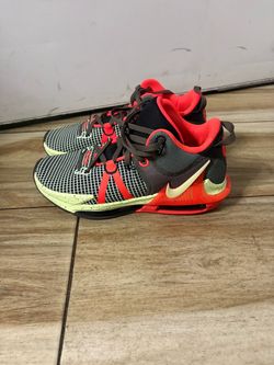 Nike basketball LeBron witness 8’s bright crimson’s