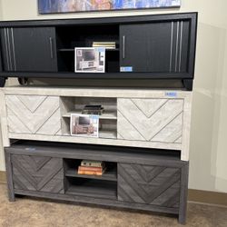 TV Stands 70” Available For N 3 Colors