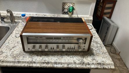 Vintage pioneer receiver SX 750 works great