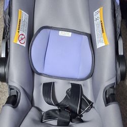 Baby Trend EZ-Lift™ PRO Infant Car Seat ** ONLY USED A FEW TIMES LIKE NEW**