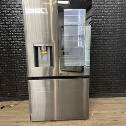 LG Refrigerator w/Warranty! R1674A