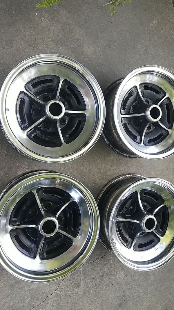 Buick Road / Rally Wheels 15×6 / 5X5 Bolt Pattern for Sale in Downey