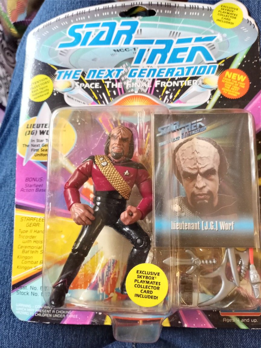 Star Trek The Next Generation Lt (JG) Worf-Still Sealed
