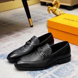 LV Men’s Leather Shoes With Box 2026 New 