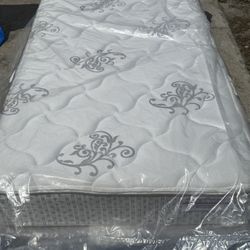 Twin xl mattress and box spring 