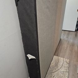 Free Like New Box spring