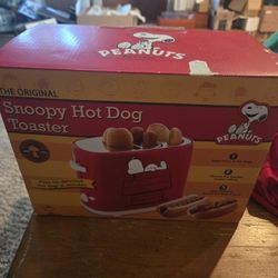 Snoopy Hot Dog Toaster 