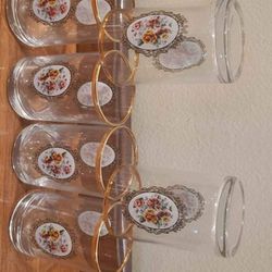 Small glasses set with the Vintage look(I have 5 brand new sets in a box)