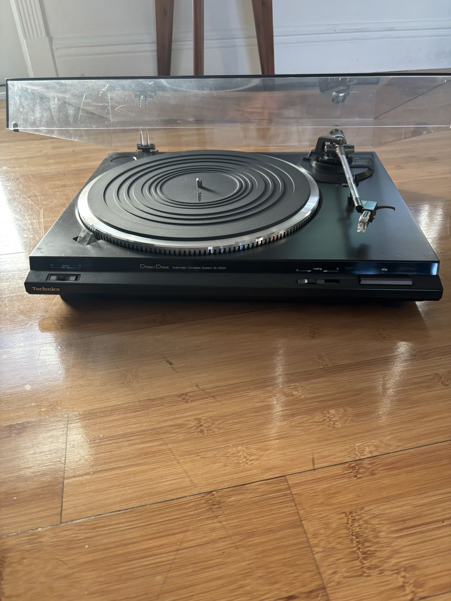 Technics SL-dd22 Direct Drive Automatic Turntable