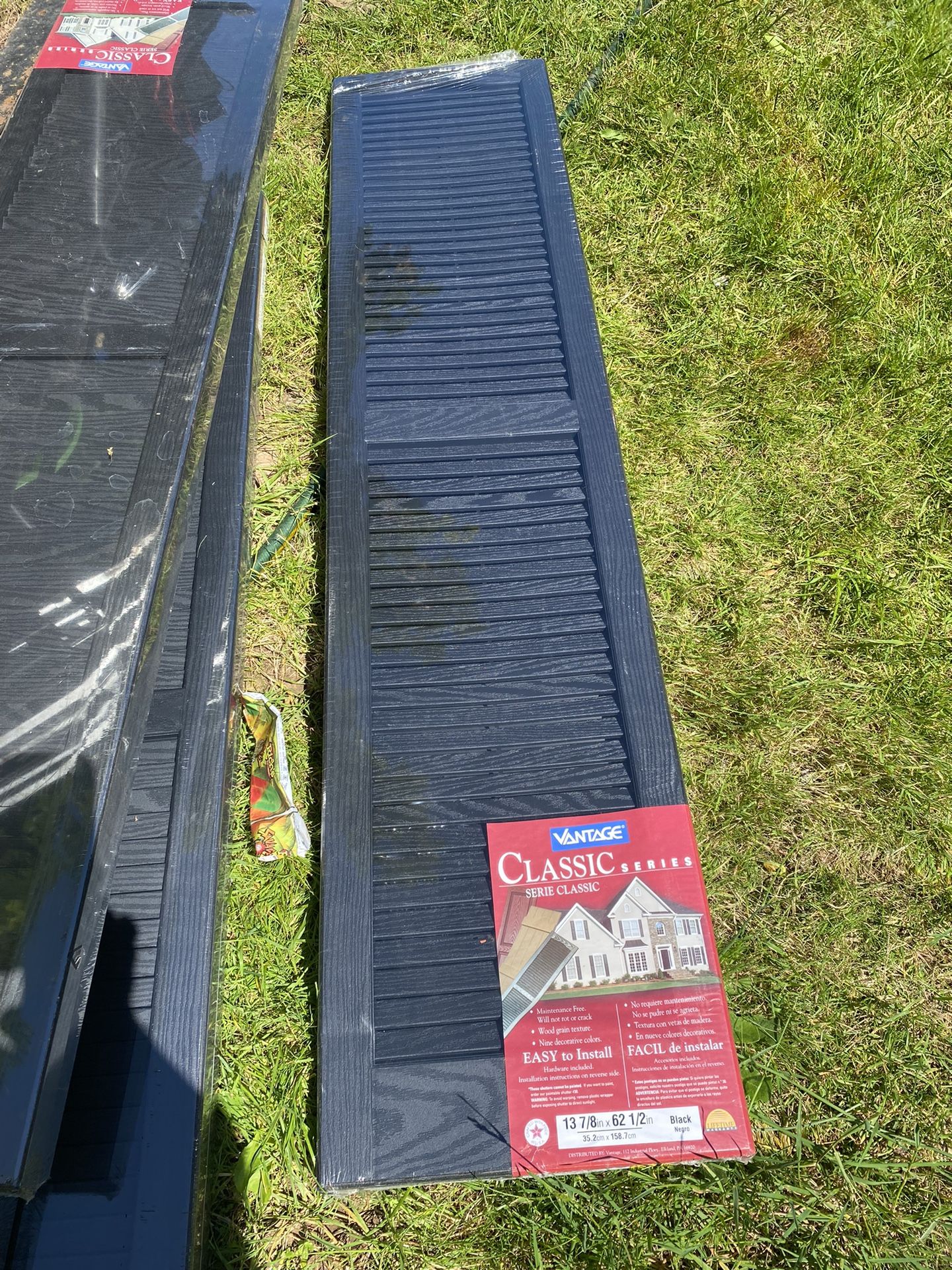 4 Sets Of Louvered Persianas