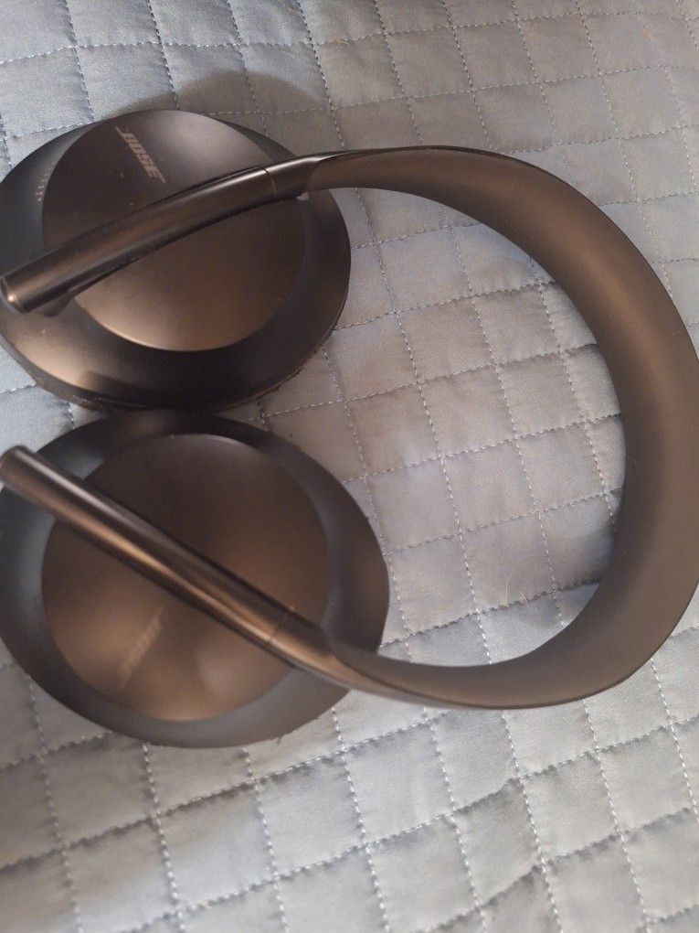 Bose NC 700 HEAD PHONES