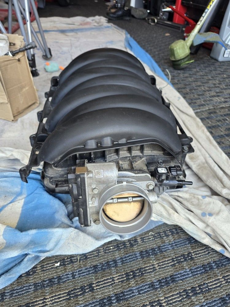 Chevrolet Silverado/GMC Intake Manifold