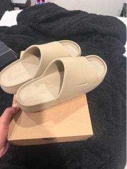 Nike calm slide size 12/13