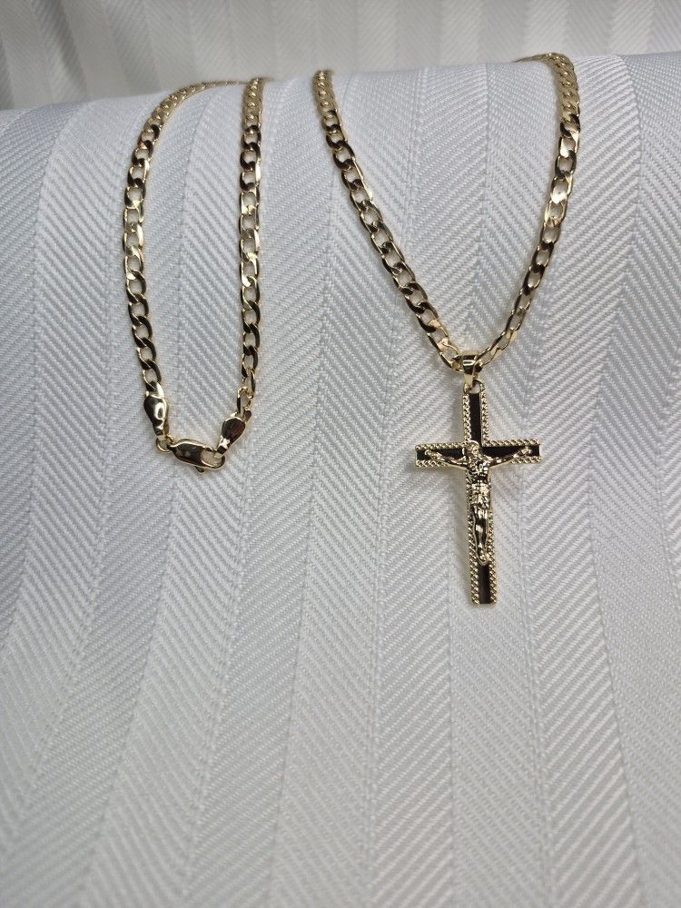 Cross Charm and Chain 25$ 14K Gold Laminated Hypoallergenic Waterproof Non Tarnish Exelent Quality