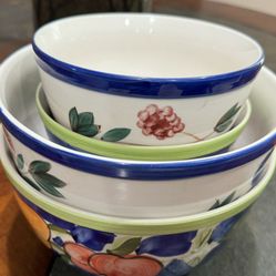 4 Piece Hand painted Bowl Set (Two 8” & Tw