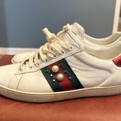 Gucci Ace Pearl Sz10