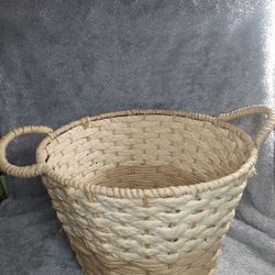 Wicker Basket Must Pick Up