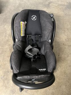Maxi Cosi Bassinet And Car Seat
