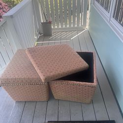 Peach/orange Ottomans 