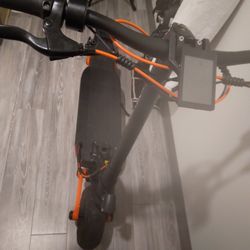 NEW JOYOR ELECTRIC SCOOTER 