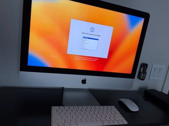 Apple iMac 21.5” computer