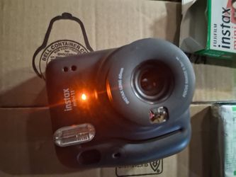 Fujitsu Instax mini 11  with New unopened 10 sheets