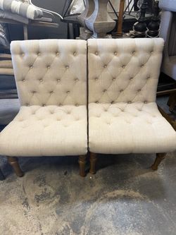 Tufted slipper accent chairs