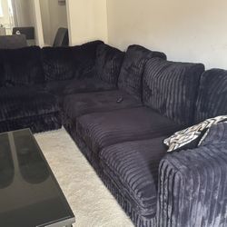 Living room Set Fr Sale