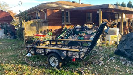 6 By 8 Trailor With Winch