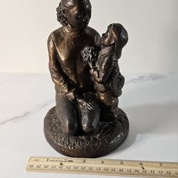 " Mothers Day Gift? " Vintage Austin Productions Sculpture Mother & Son 1996 Signed ECILA-Pseudonym, Alice Heath Riordan