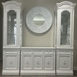 Stanley Furniture Serving Caninet/Display Towers/Mirror
