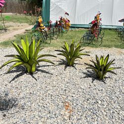 Metal Lime Green Agave Cactus, Yard Art, Garden Decor