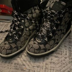 COACH SNOW BOOTS 