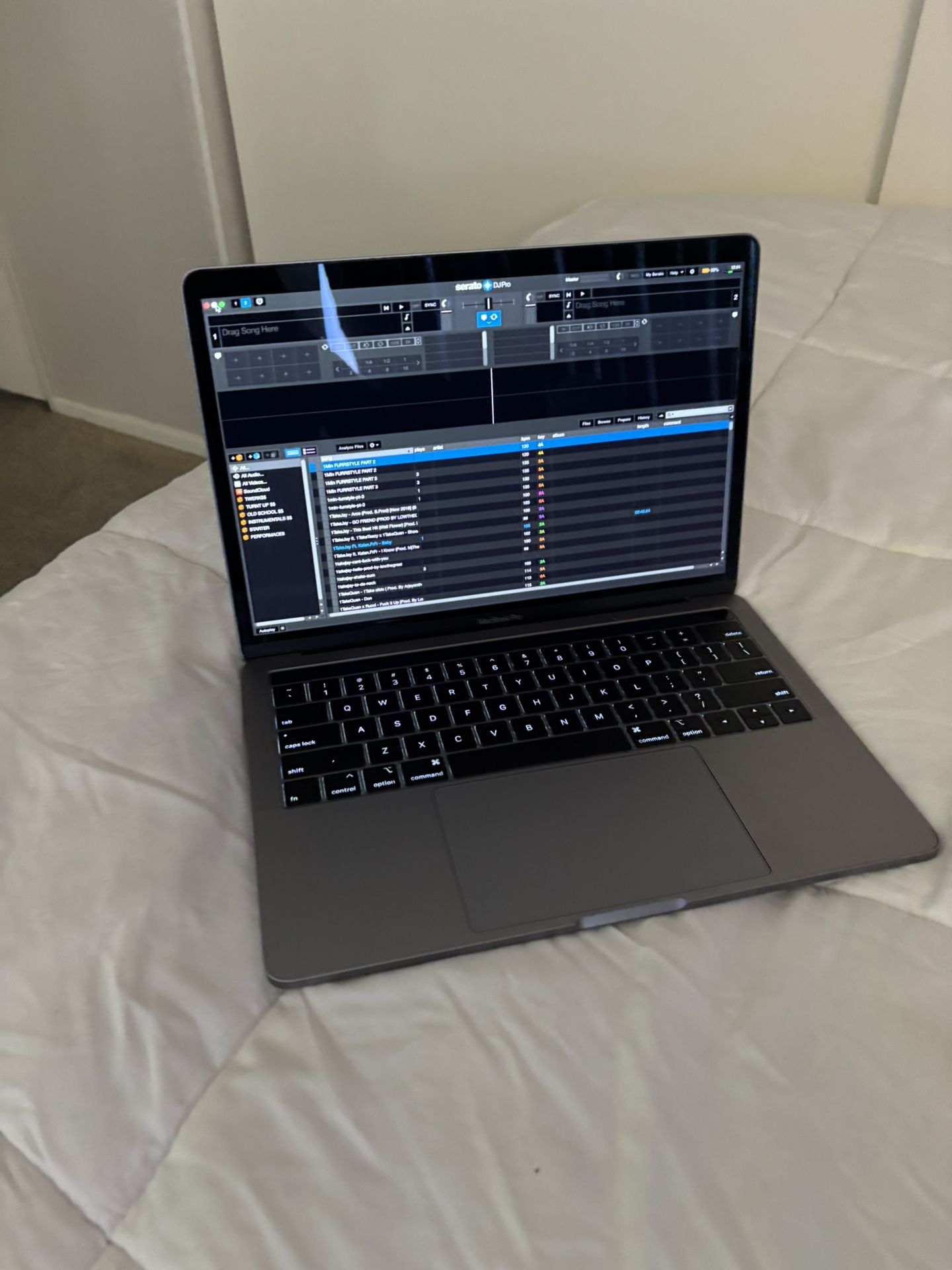 2019 MacBook Pro 13’’ TOUCHBAR 