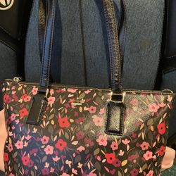 Perfect Holiday Gift. Never Used Kate Spade Bag