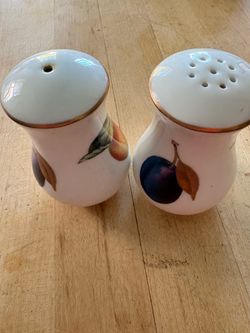 Evesham salt and pepper