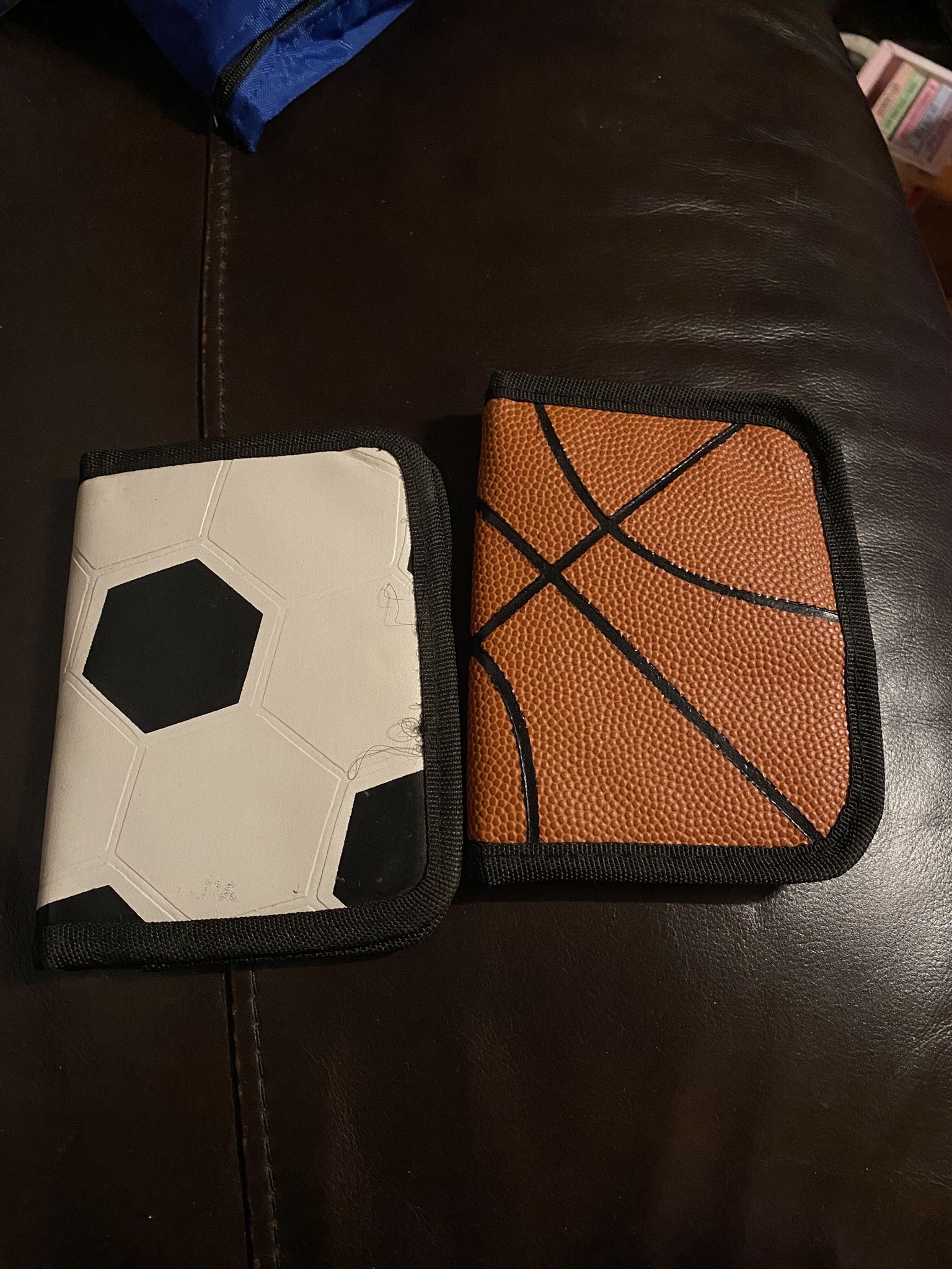 2 Wallets Delivery Obo