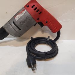 MILWAUKEE SCREW SHOOTER- DOUBLE INS 6750-1 DRYWALL SCREW GUN