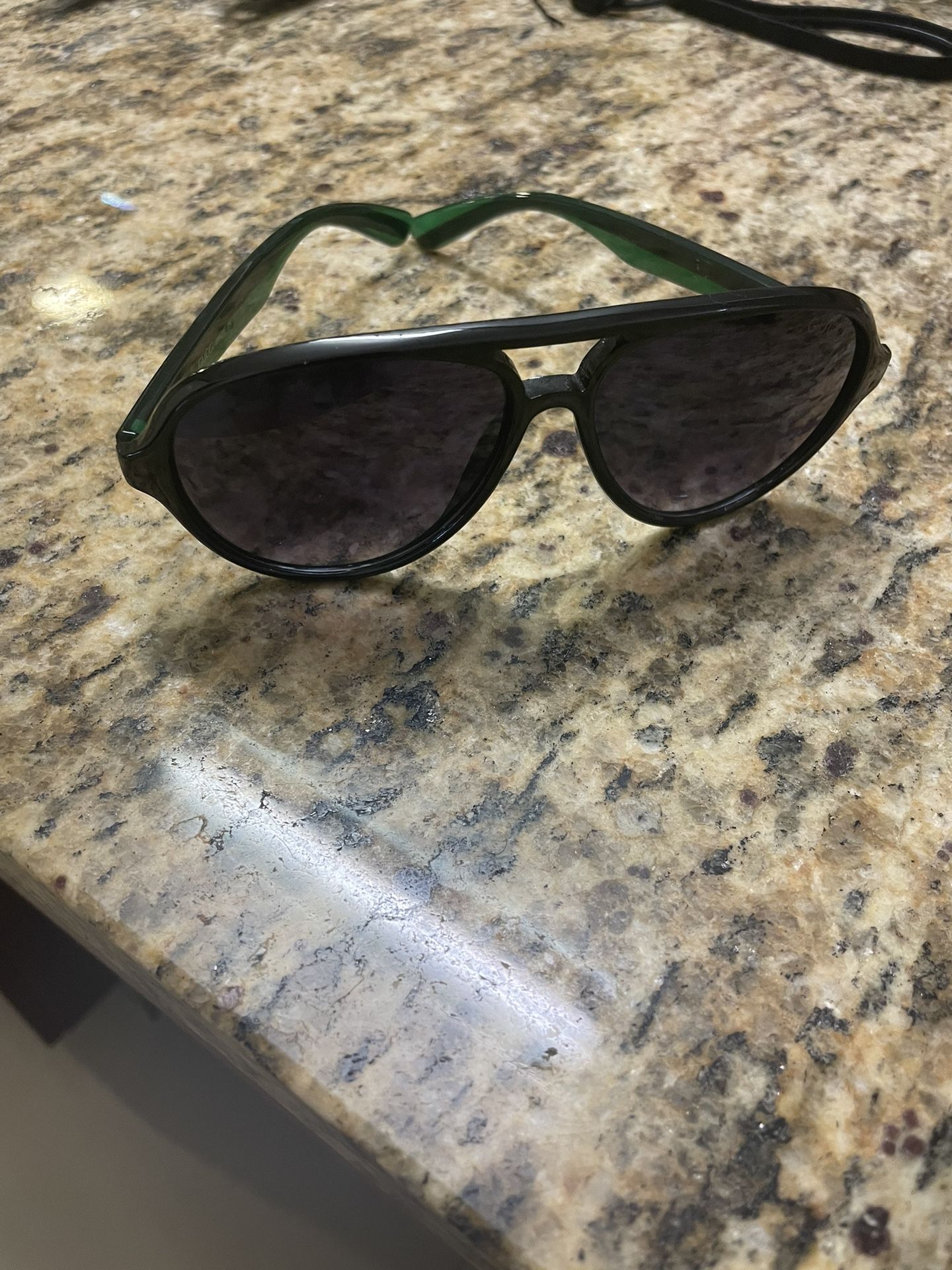 Women’s Gucci Sunglasses 