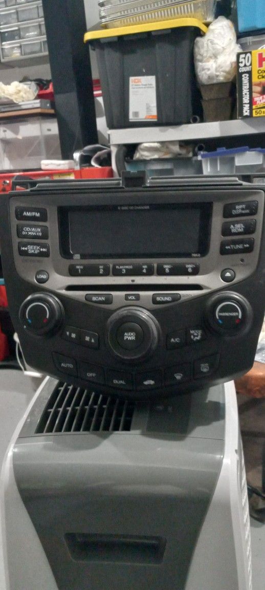 Honda Radio 2003 To 2007 TD Changer Everything Works